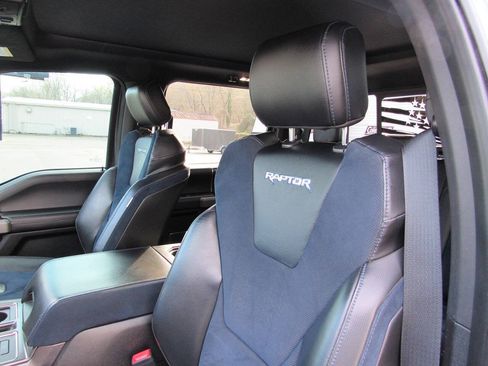 Used 2019 Ford F150 Raptor w/ Equipment Group 802A Luxury AWD/4WD image 36