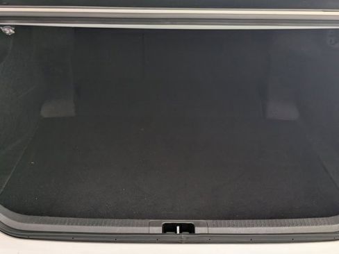 Used 2025 Toyota Camry SE image 29