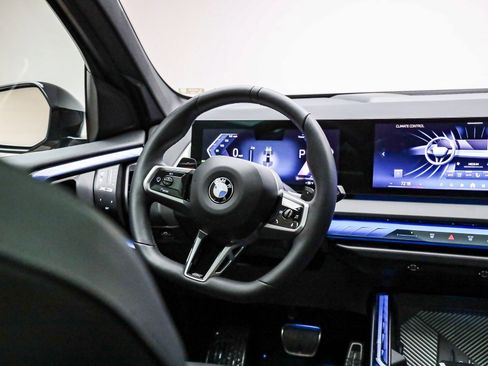 Used 2025 BMW X3 xDrive30i w/ M Sport Package image 16