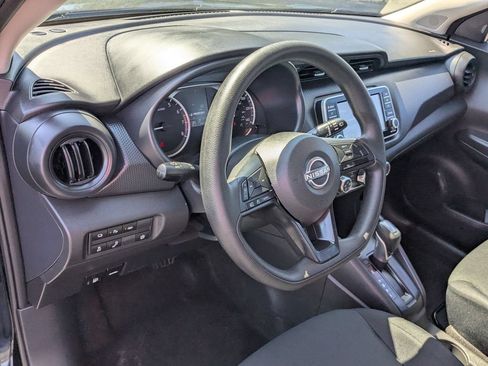Used 2025 Nissan Kicks Play S FWD image 10