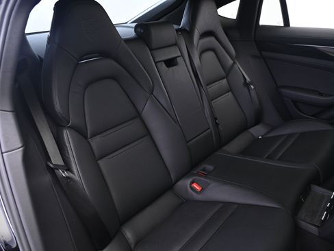Certified 2021 Porsche Panamera 4 image 19