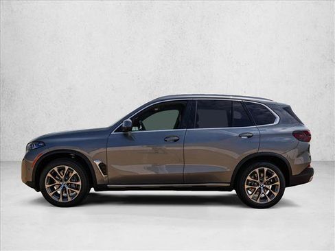 New 2026 BMW X5 xDrive40i w/ Climate Comfort Package AWD/4WD image 8