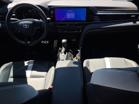 Used 2025 Toyota Camry SE w/ Multimedia Upgrade Package FWD image 10