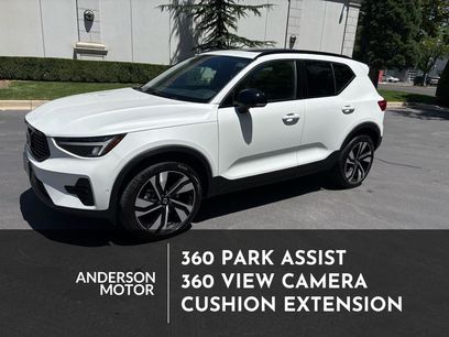 Used 2025 Volvo XC40 B5 Plus