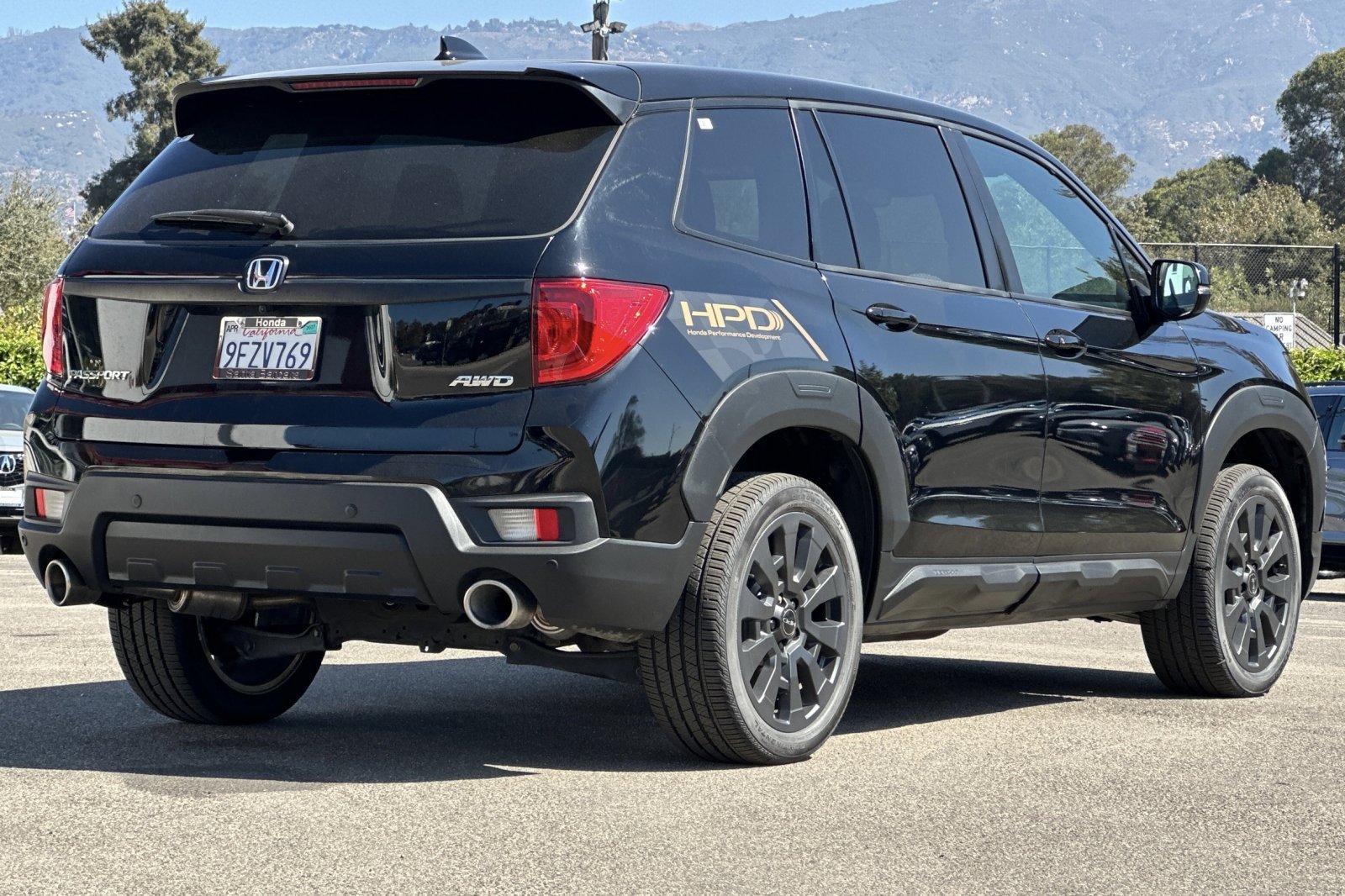 Used 2023 Honda Passport EX-L image 4