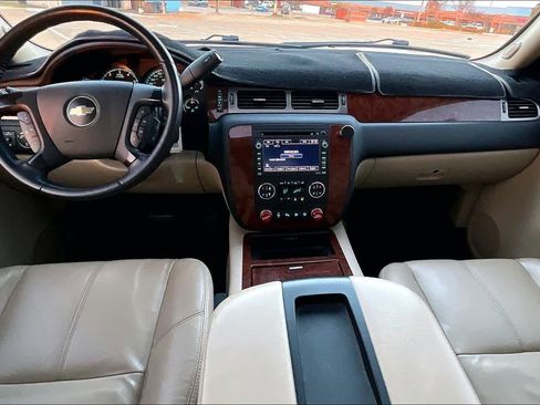 Used 2008 Chevrolet Tahoe LTZ w/ LTZ Preferred Equipment Group image 10