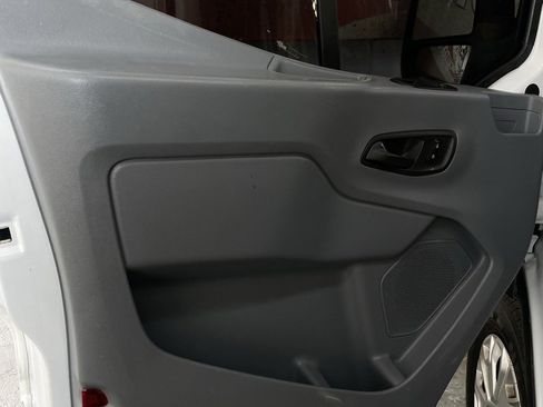 Used 2018 Ford Transit 250 130 Low Roof w/ Exterior Upgrade Package image 25