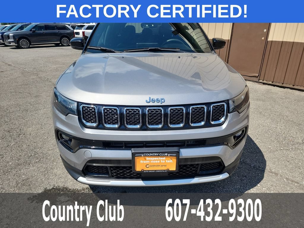 Used 2023 Jeep Compass Limited AWD/4WD image 3