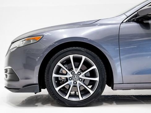 Used 2017 Acura TLX V6 w/ Technology Package FWD image 29