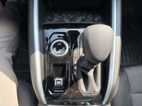 New 2026 Chevrolet Colorado W/T w/ WT Custom Package AWD/4WD image 31