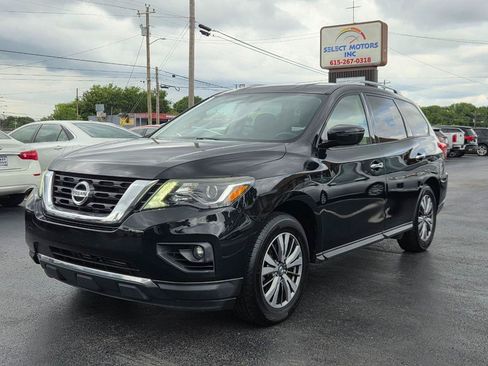 Used 2018 Nissan Pathfinder SV w/ SV Tech Package AWD/4WD image 2