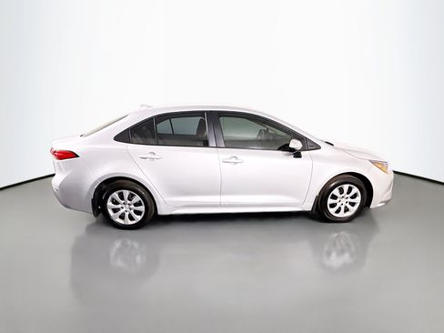 Used 2025 Toyota Corolla LE FWD image 11