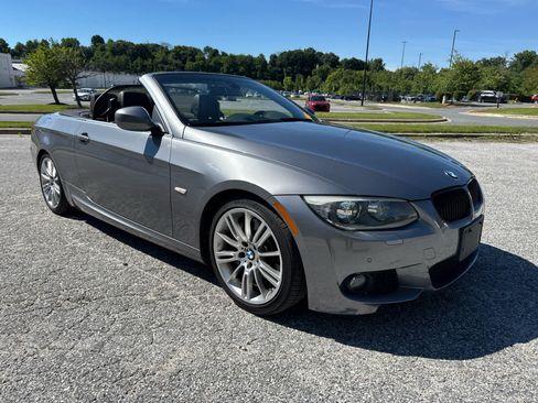 Used 2013 BMW 335i Convertible RWD image 1