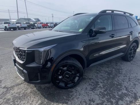 Used 2024 Kia Sorento X-Line EX image 4