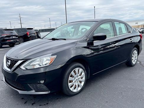 Used 2016 Nissan Sentra SV FWD image 2