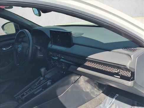 Used 2024 Honda Accord Sport image 21