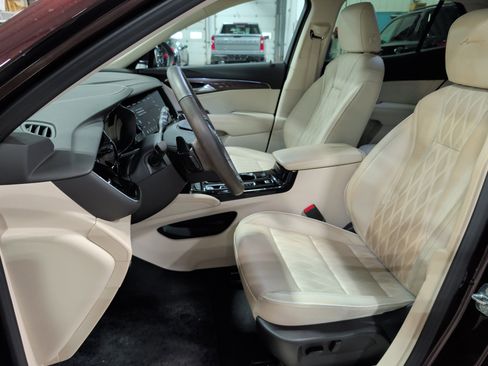 Used 2023 Buick Envision Avenir image 7