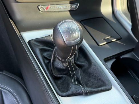 Used 2019 Chevrolet Corvette Stingray Coupe w/ 1LT image 16