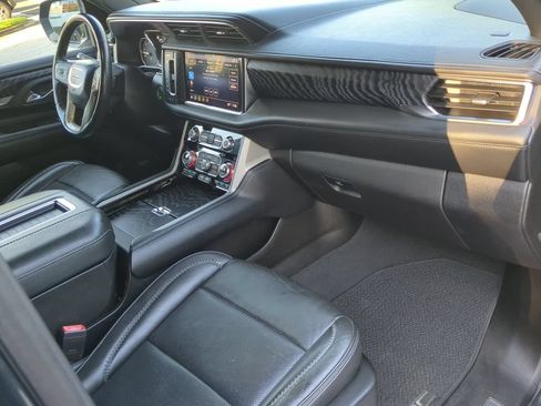 Used 2021 GMC Yukon Denali RWD image 47
