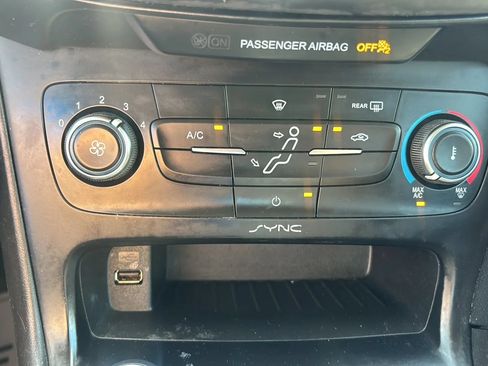 Used 2017 Ford Focus S FWD image 27