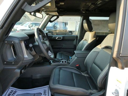 New 2026 Ford Bronco Outer Banks AWD/4WD image 17