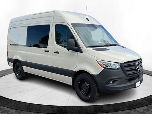 New 2025 Mercedes-Benz Sprinter 2500 image 7