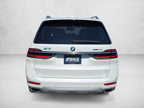 Used 2024 BMW X7 xDrive40i AWD/4WD image 6