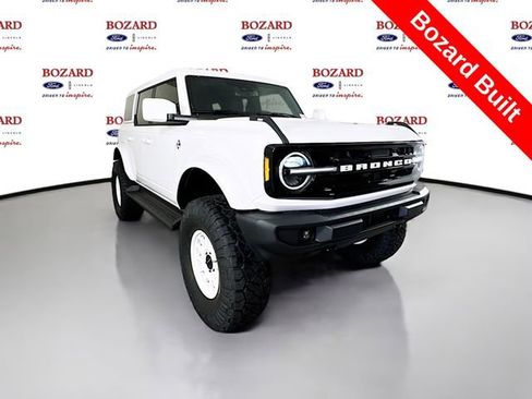 New 2025 Ford Bronco Outer Banks image 1