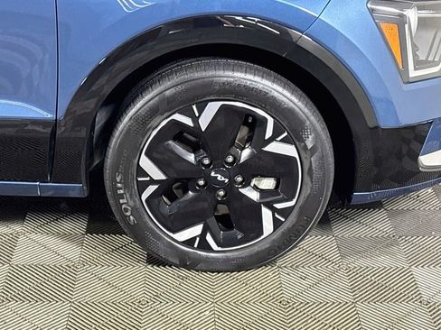 Certified 2023 Kia Niro Wind FWD image 24