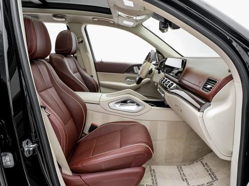 Used 2022 Mercedes-Benz Maybach GLS 600 4MATIC image 28