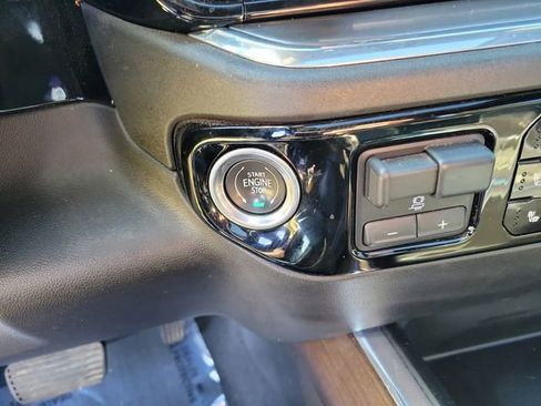 Used 2024 Chevrolet Silverado 3500 High Country AWD/4WD image 21