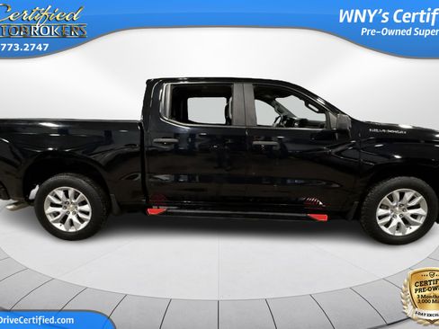 Used 2020 Chevrolet Silverado 1500 Custom w/ Custom Value Package image 4