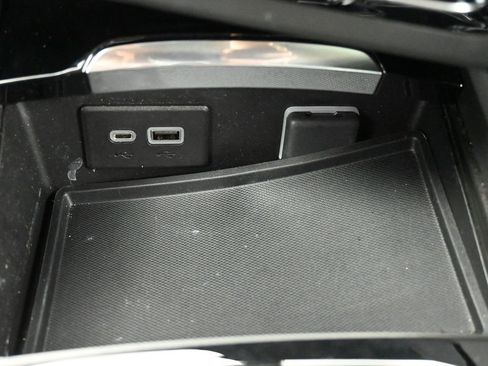 Used 2023 Buick Envision Essence FWD image 14