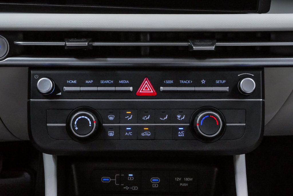 Certified 2026 Hyundai Tucson SE FWD image 17