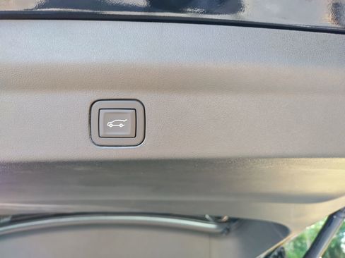 New 2026 Cadillac Escalade IQL Luxury image 30