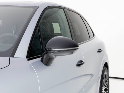 Used 2024 Porsche Cayenne image 68