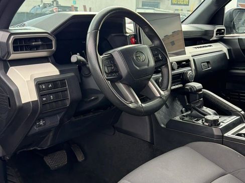 Used 2024 Toyota Tacoma TRD Off-Road AWD/4WD image 6