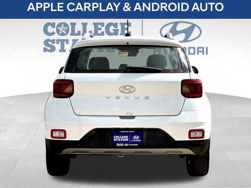 Used 2025 Hyundai Venue SEL FWD image 9