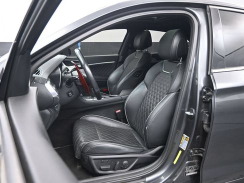 Used 2019 Genesis G70 3.3T Advanced w/ Sport Package AWD/4WD image 23
