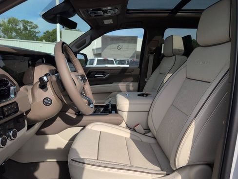 New 2026 GMC Yukon XL Denali w/ Denali Reserve Package AWD/4WD image 18
