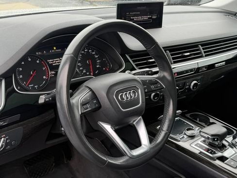 Used 2019 Audi Q7 3.0T Premium AWD/4WD image 12