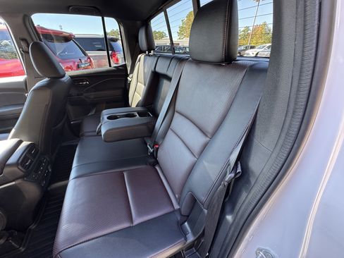 Used 2024 Honda Ridgeline Black Edition image 19
