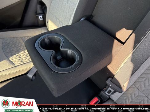 Used 2023 Chevrolet Equinox LS image 21