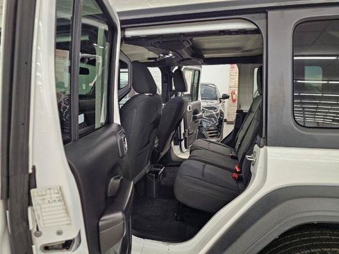 Used 2020 Jeep Wrangler Unlimited Sport S AWD/4WD image 30