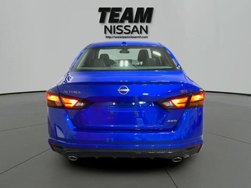 Certified 2025 Nissan Altima 2.5 SR w/ SR Premium Package AWD/4WD image 9