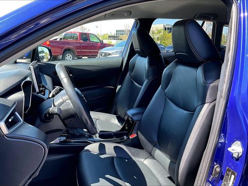 Used 2024 Toyota Corolla Cross XLE image 23