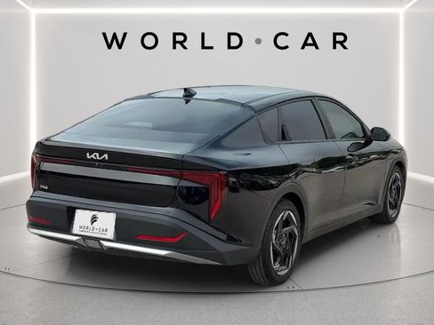 Certified 2025 Kia K4 EX FWD image 3