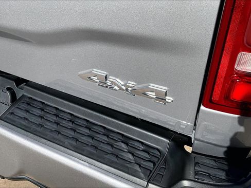 Used 2019 RAM 2500 Laramie image 10