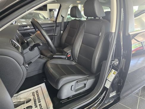 Used 2013 Volkswagen Jetta TDI FWD image 9