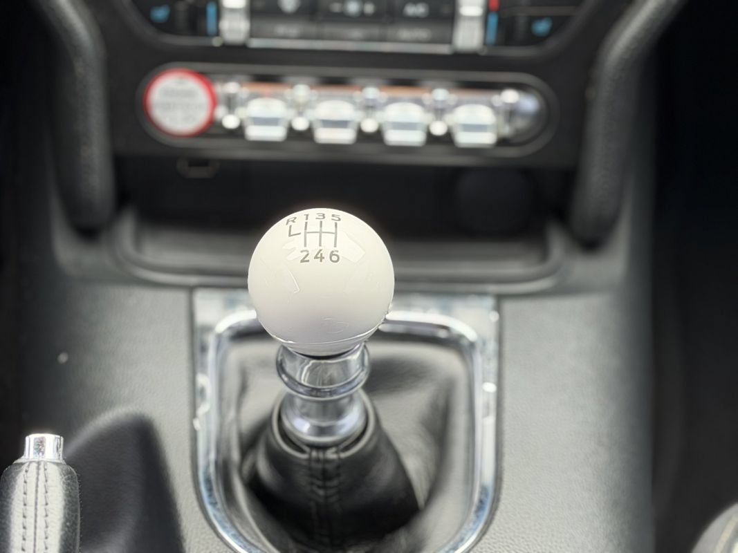 Used 2015 Ford Mustang Premium RWD image 16